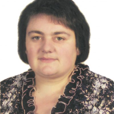 Ольга КОТКОВА - заступник директора з НВР, вчителька з української мови.